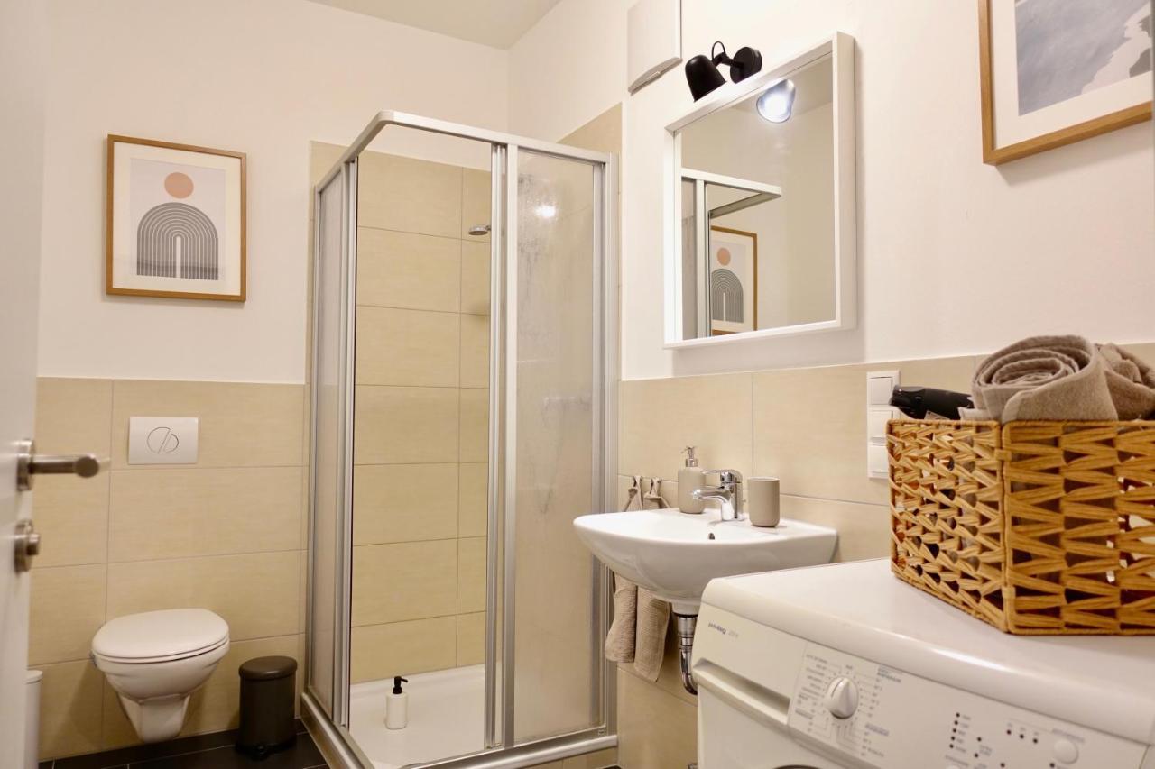 Neu - Gemuetliches Und Modernes Apartment Mit Stellplatz Koblenz  Exteriör bild